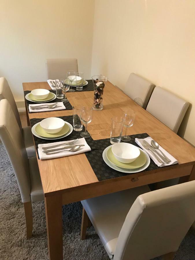 Cozy Apartment In Stratford From 18 Minutes To Central Лондон Екстериор снимка