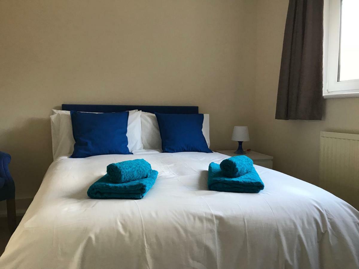 Cozy Apartment In Stratford From 18 Minutes To Central Лондон Екстериор снимка