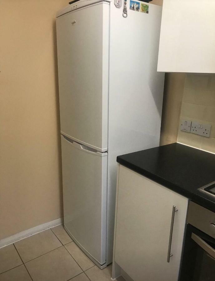 Cozy Apartment In Stratford From 18 Minutes To Central Лондон Екстериор снимка